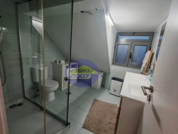 Moradia T4 para Venda em Arcozelo Foto 15