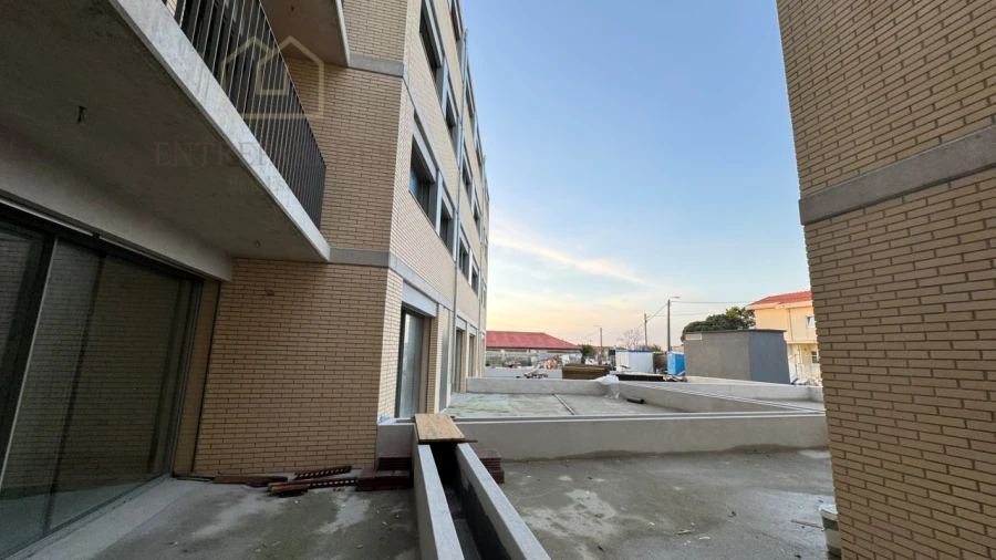 Apartamento T3 para Venda em São Felix da Marinha Foto 36