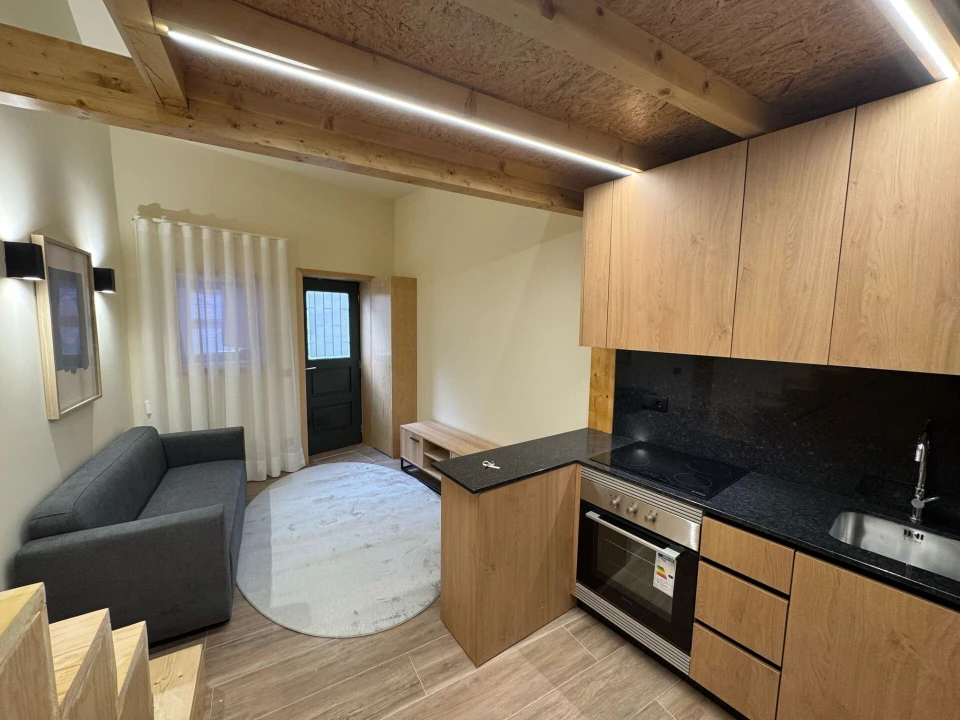 Moradia T1 para Venda em Creixomil Foto 3