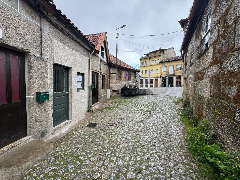 Moradia T1 para Venda em Creixomil Foto 13