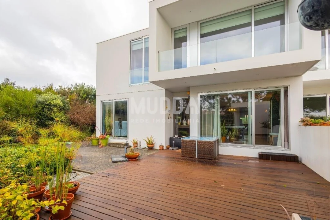 Moradia T4 para Venda em Torreira Foto 1