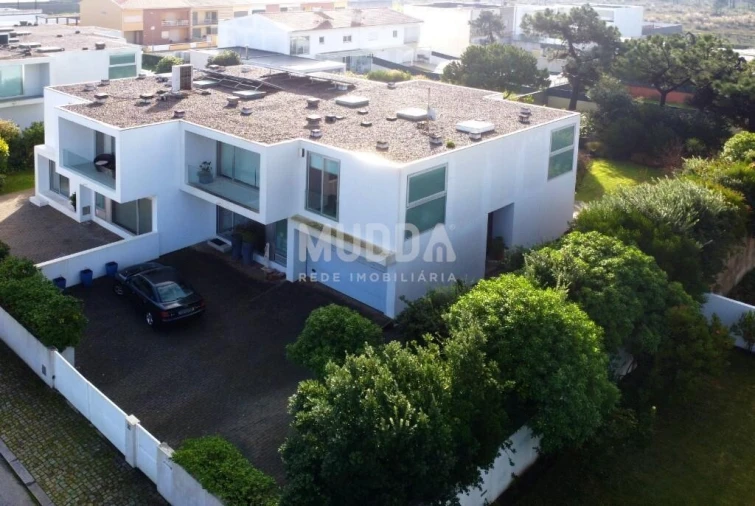 Moradia T4 para Venda em Torreira Foto 5