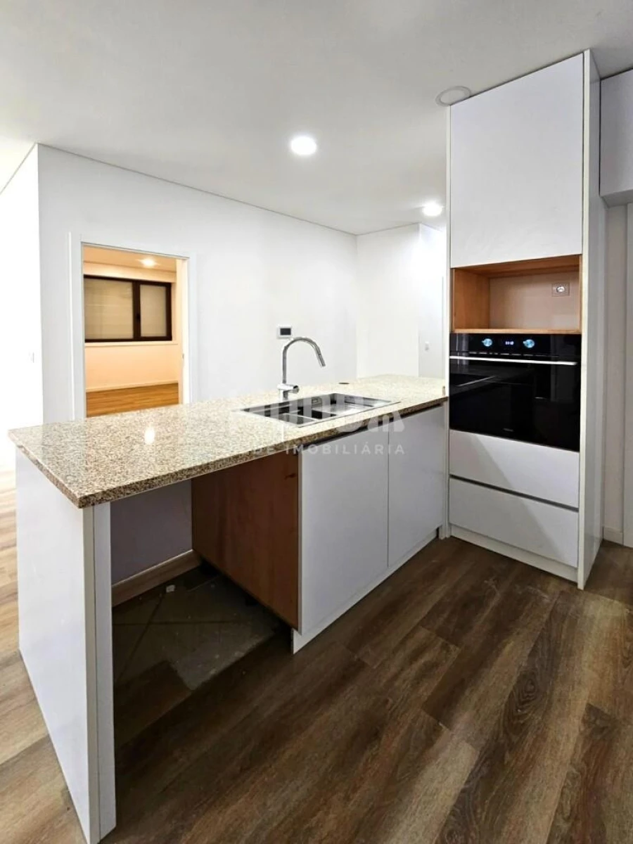 Apartamento T2 para Venda em Esmoriz Foto 4