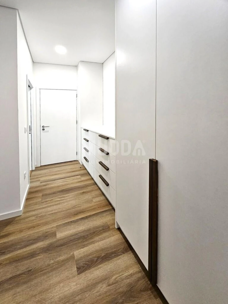 Apartamento T2 para Venda em Esmoriz Foto 19