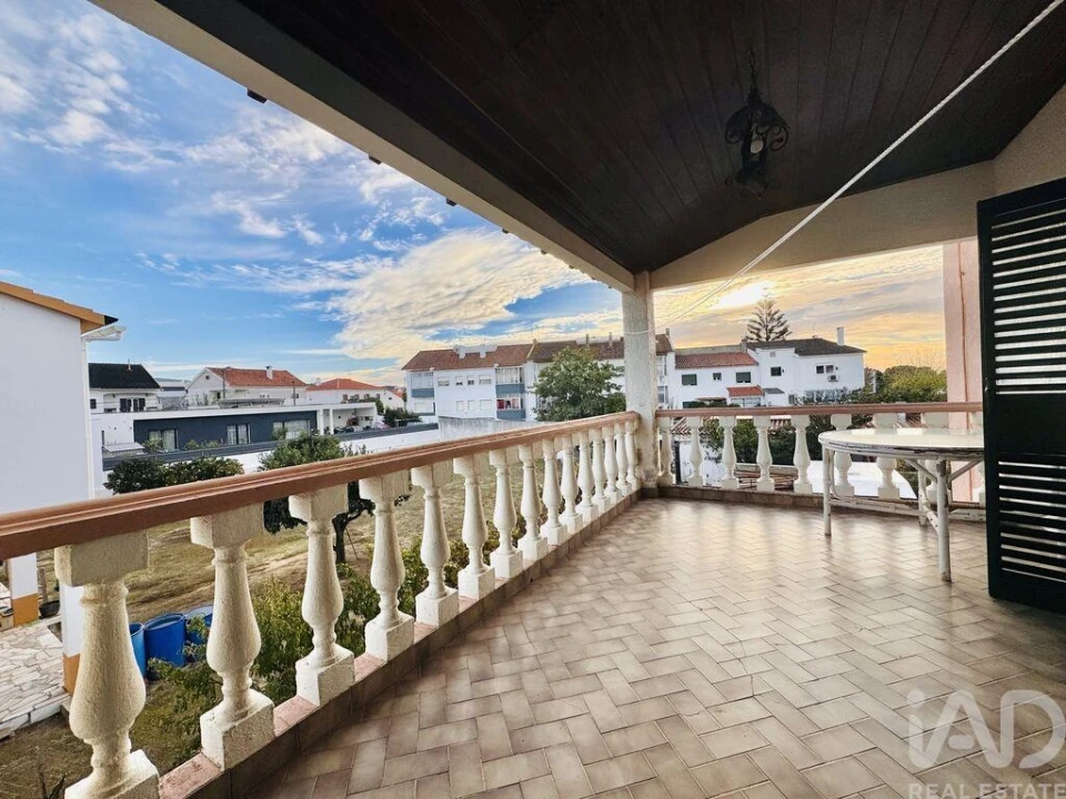 Moradia T5 para Venda em Azeitão (São Lourenço e São Simão) Foto 16