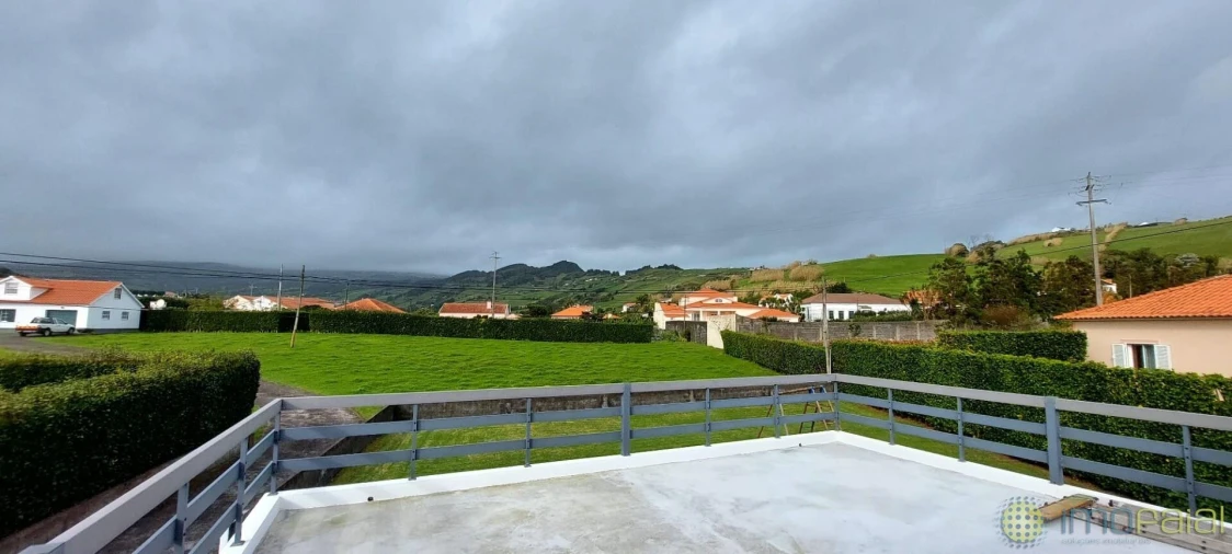 Moradia T4 para Venda em Horta (Conceição) Foto 40