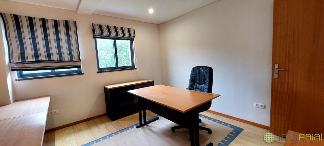 Moradia T4 para Venda em Horta (Conceição) Foto 18