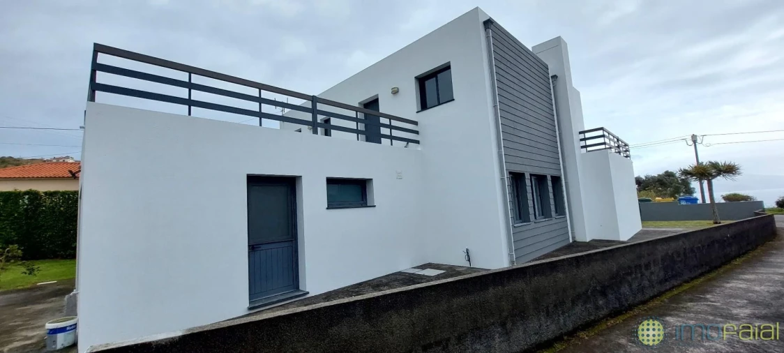 Moradia T4 para Venda em Horta (Conceição) Foto 4