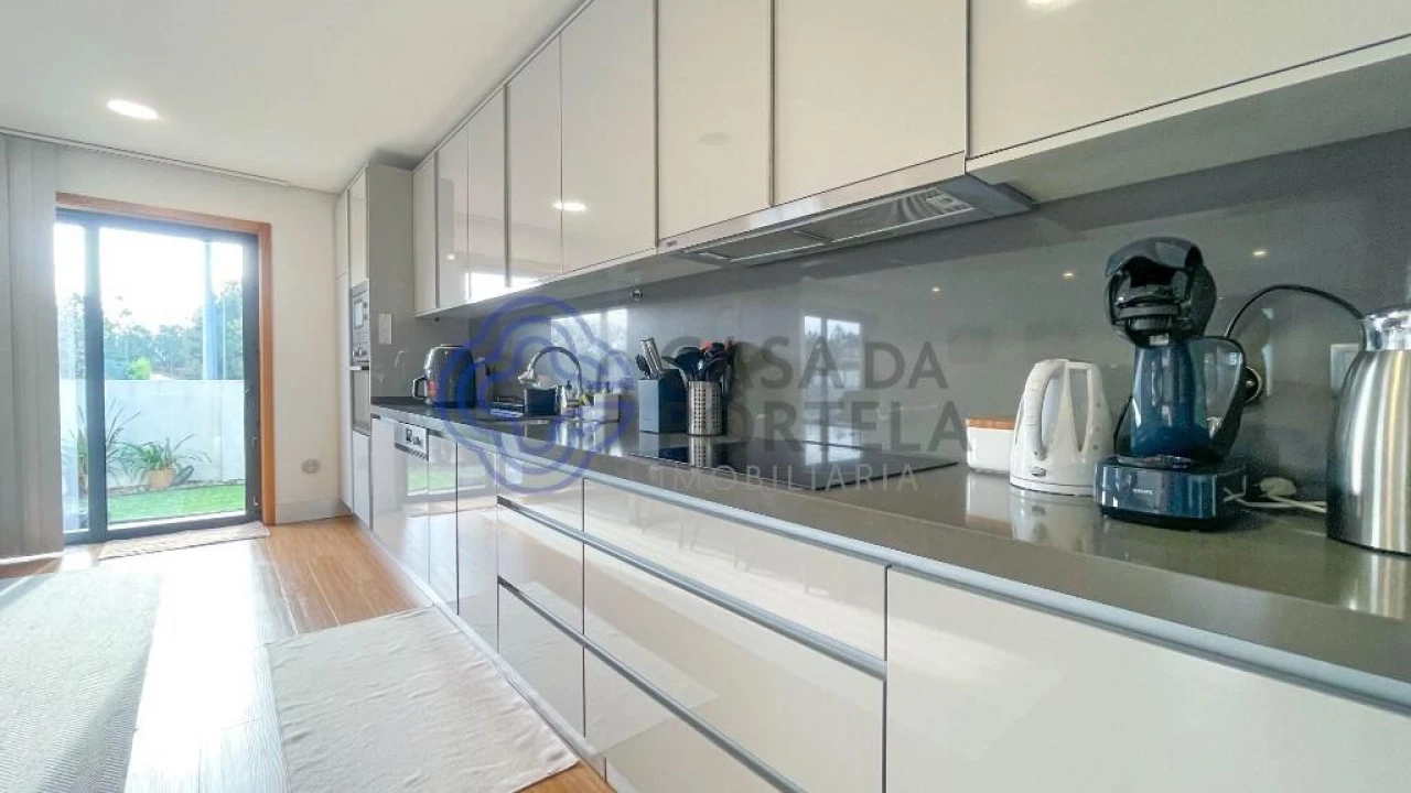 Moradia T3 para Venda em Santa Maria da Feira, Travanca, Sanfins e Espargo Foto 9