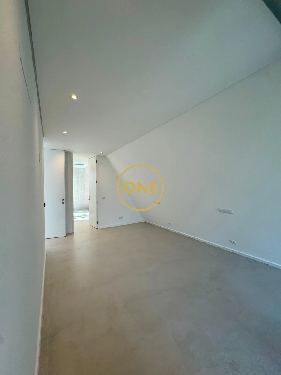 Moradia T3 para Venda em Gulpilhares e Valadares Foto 27