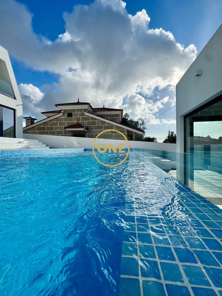 Moradia T3 para Venda em Gulpilhares e Valadares Foto 52