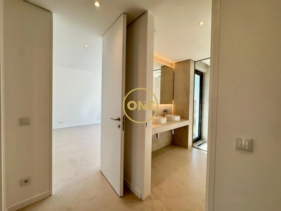 Moradia T3 para Venda em Gulpilhares e Valadares Foto 35