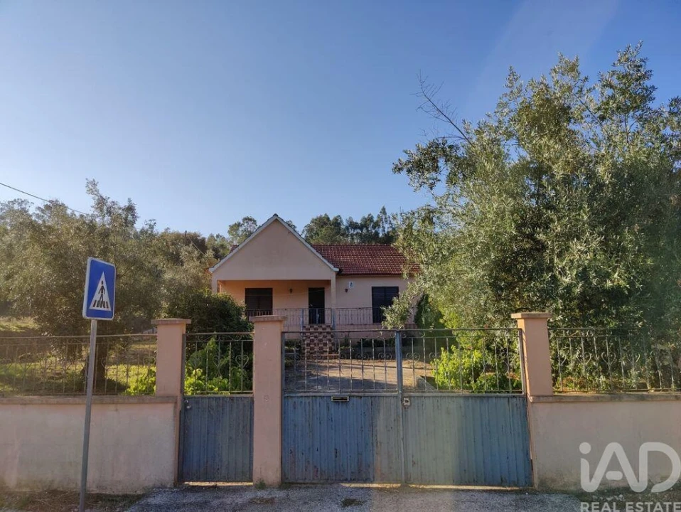 Moradia T3 para Venda em Vila Cã Foto 2