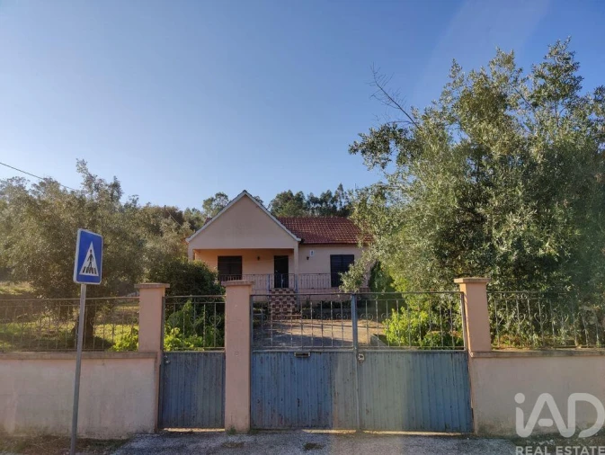 Moradia T3 para Venda em Vila Cã Foto 2