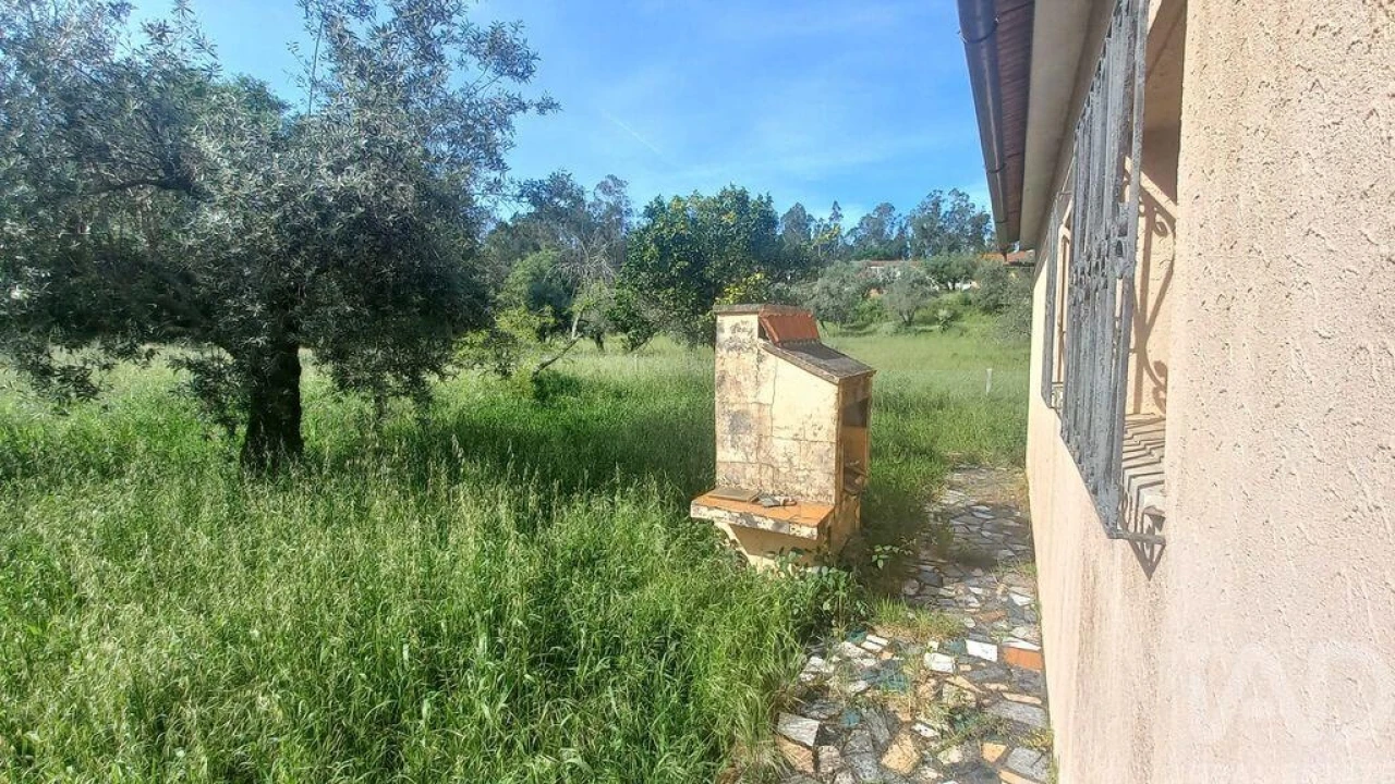 Moradia T3 para Venda em Vila Cã Foto 36