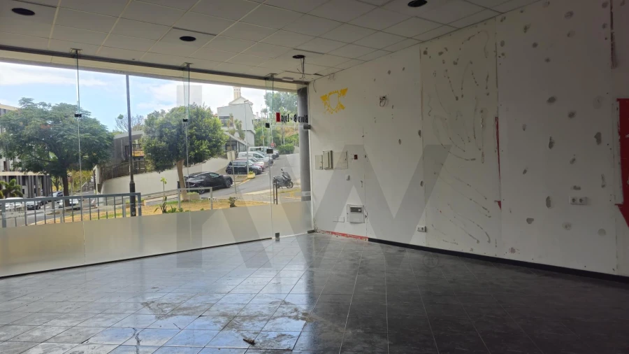 Loja para Arrendamento em São Martinho Foto 12