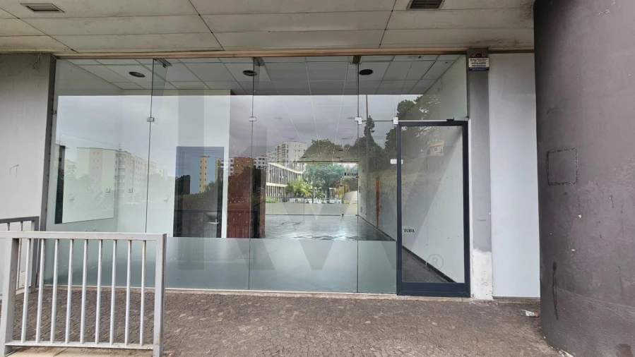 Loja para Arrendamento em São Martinho Foto 35