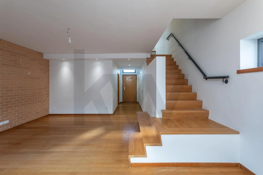 Moradia T3 para Arrendamento em Alcabideche Foto 9