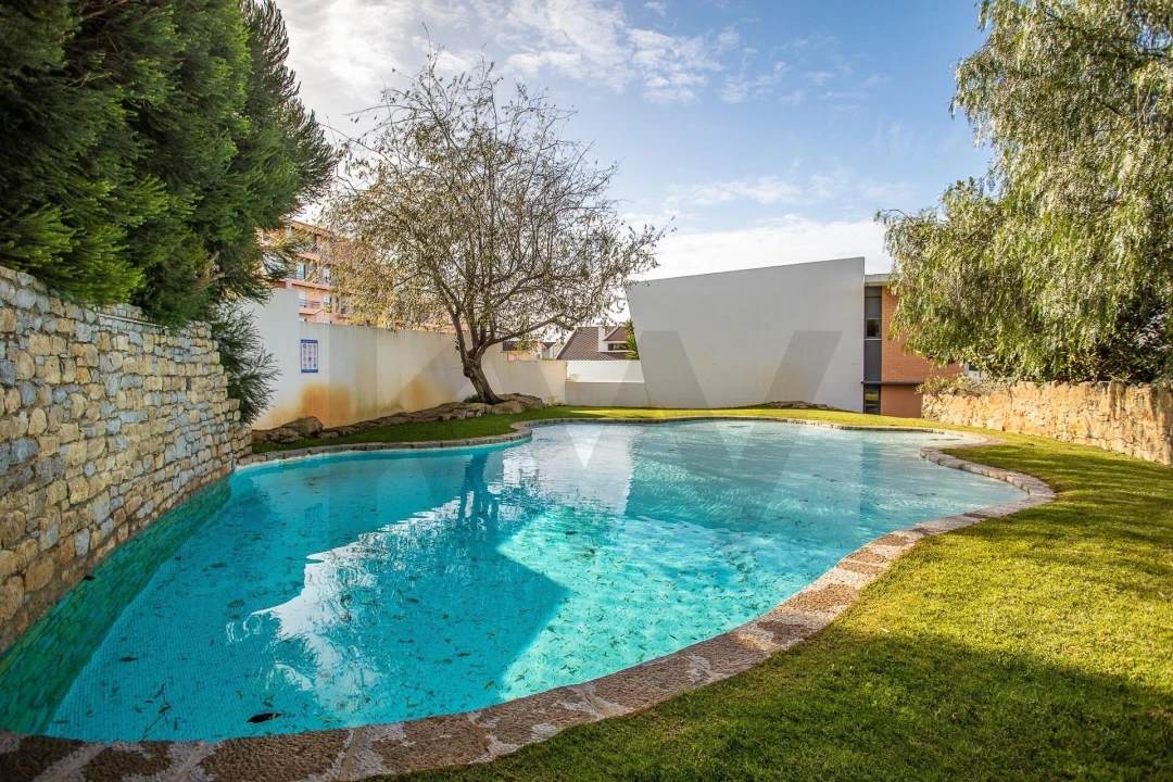 Moradia T3 para Arrendamento em Alcabideche Foto 6