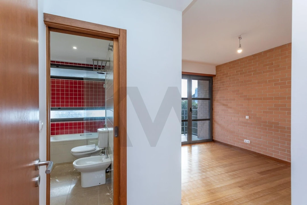 Moradia T3 para Arrendamento em Alcabideche Foto 16