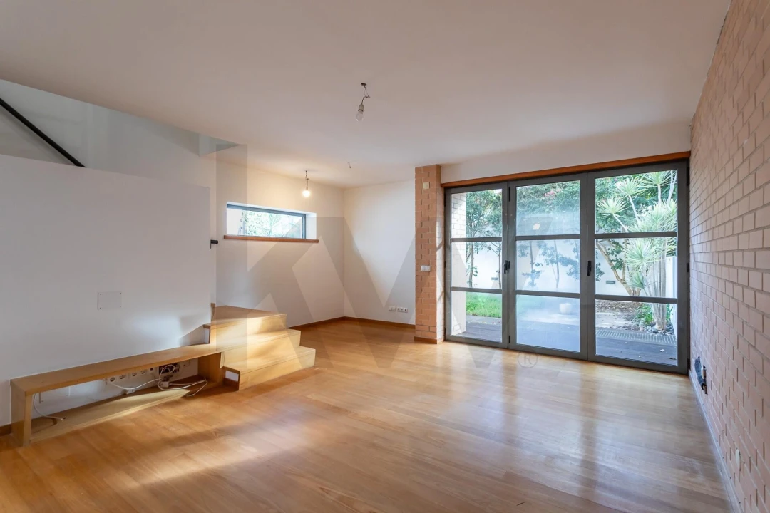 Moradia T3 para Arrendamento em Alcabideche Foto 8