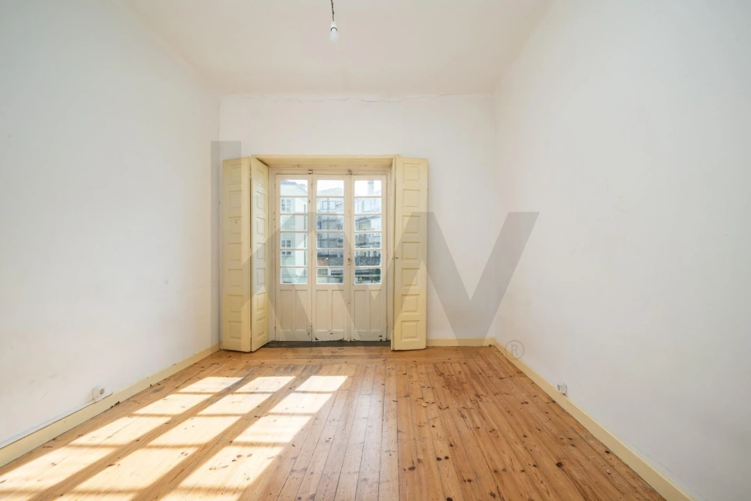 Prédio para Venda em Santo Antonio dos Olivais Foto 33