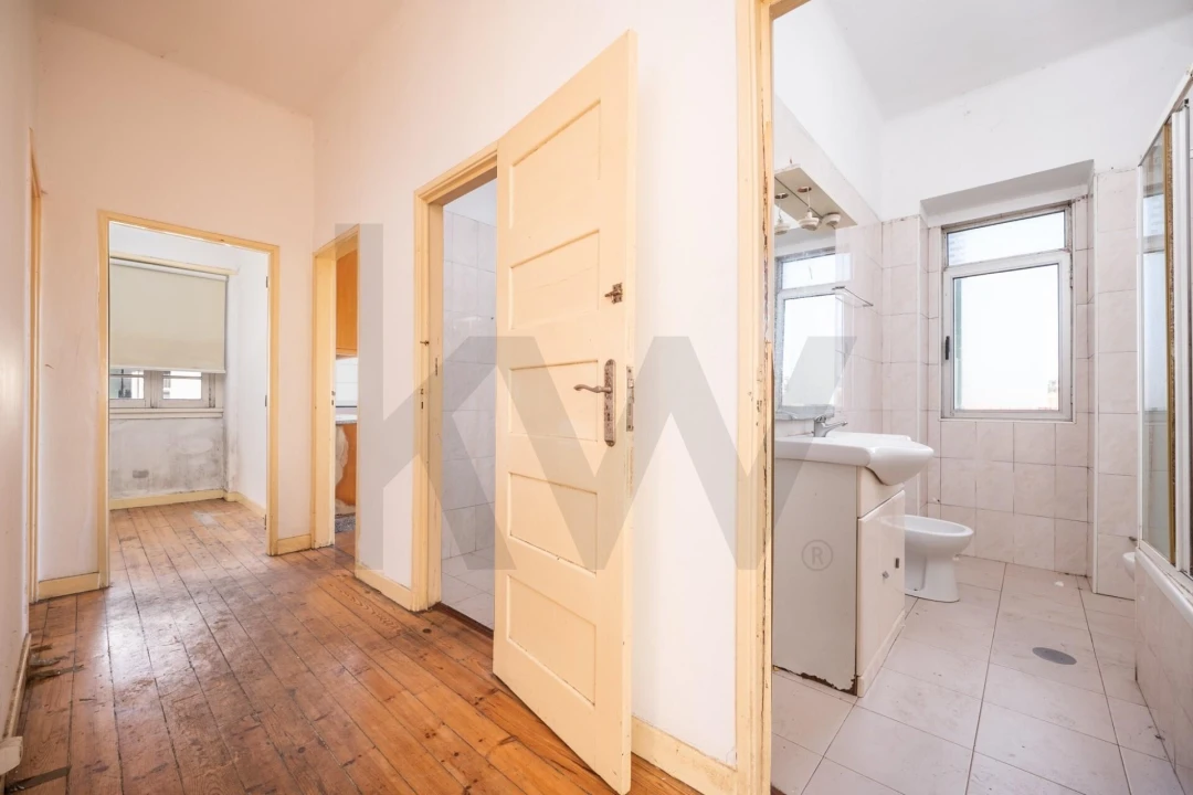 Prédio para Venda em Santo Antonio dos Olivais Foto 19