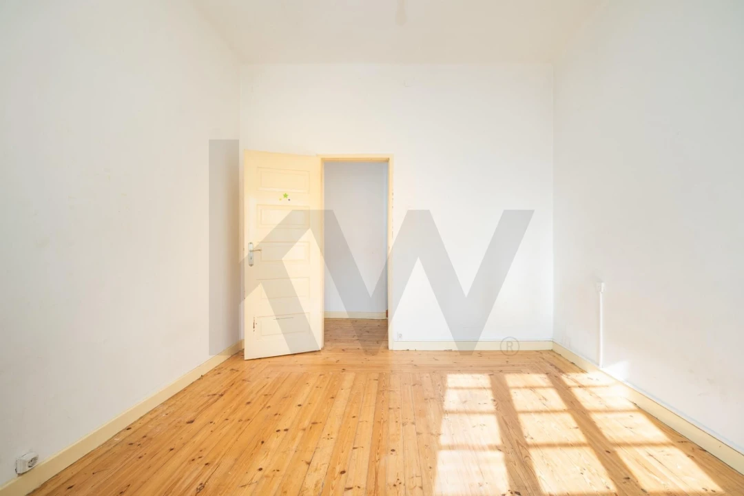 Prédio para Venda em Santo Antonio dos Olivais Foto 32