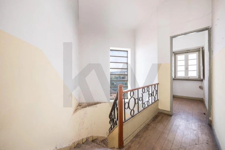 Prédio para Venda em Santo Antonio dos Olivais Foto 31