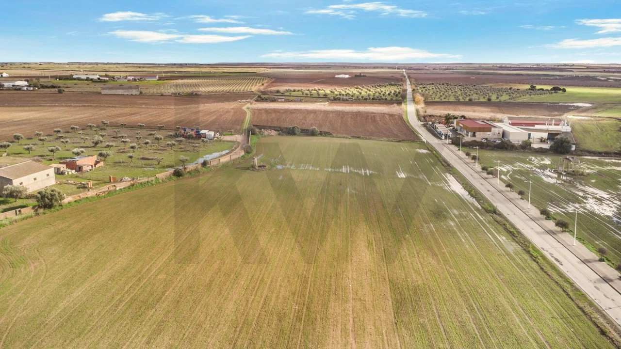 Moradia T3 para Venda em Cuba Foto 3