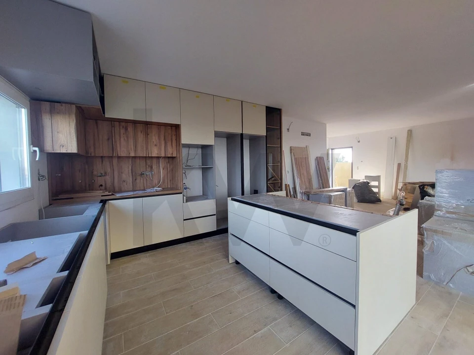 Moradia T4 para Venda em Quinta do Anjo Foto 3