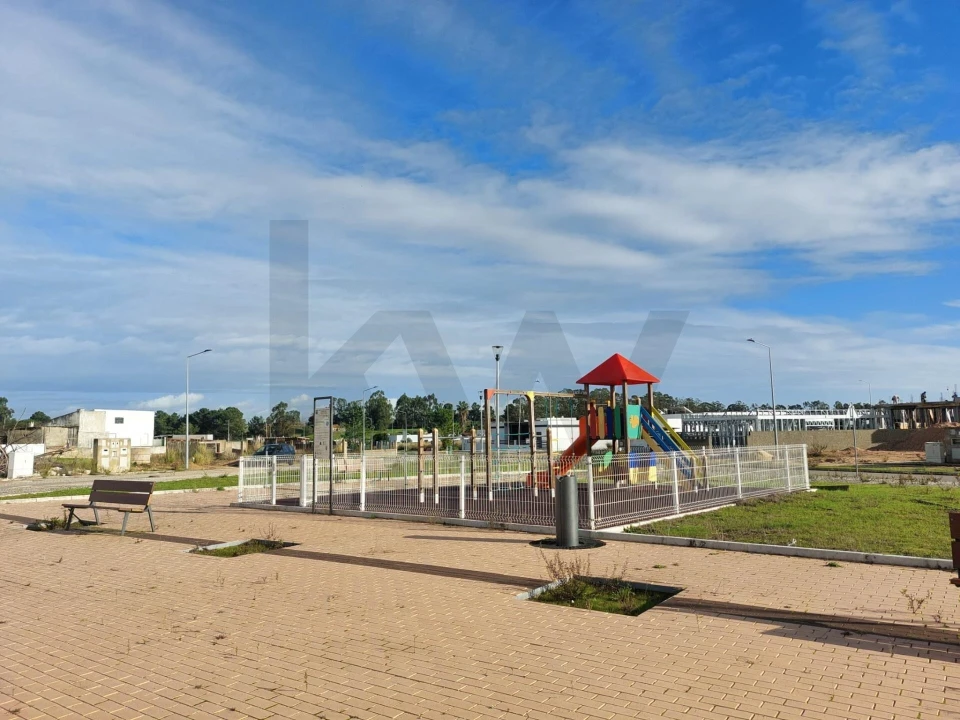 Moradia T4 para Venda em Quinta do Anjo Foto 2