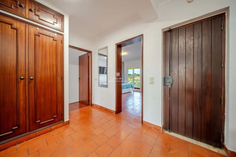 Moradia T5 para Venda em Guia Foto 39