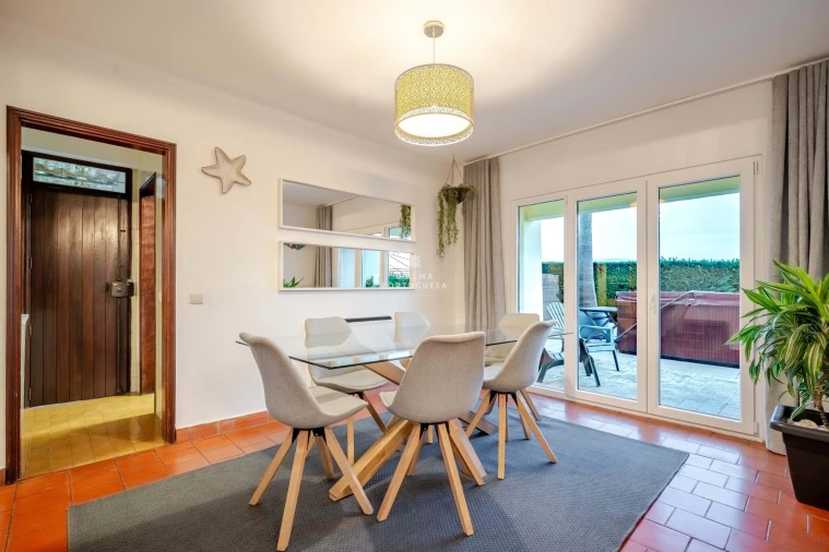 Moradia T5 para Venda em Guia Foto 46