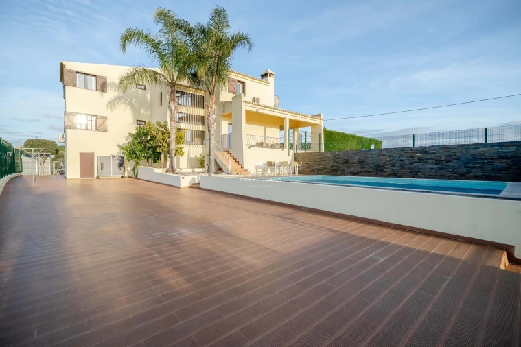 Moradia T5 para Venda em Guia Foto 11