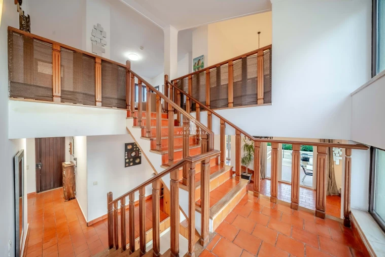 Moradia T5 para Venda em Guia Foto 42