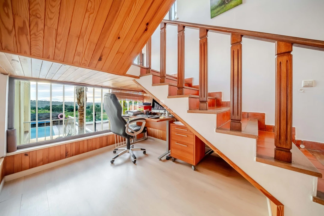 Moradia T5 para Venda em Guia Foto 40