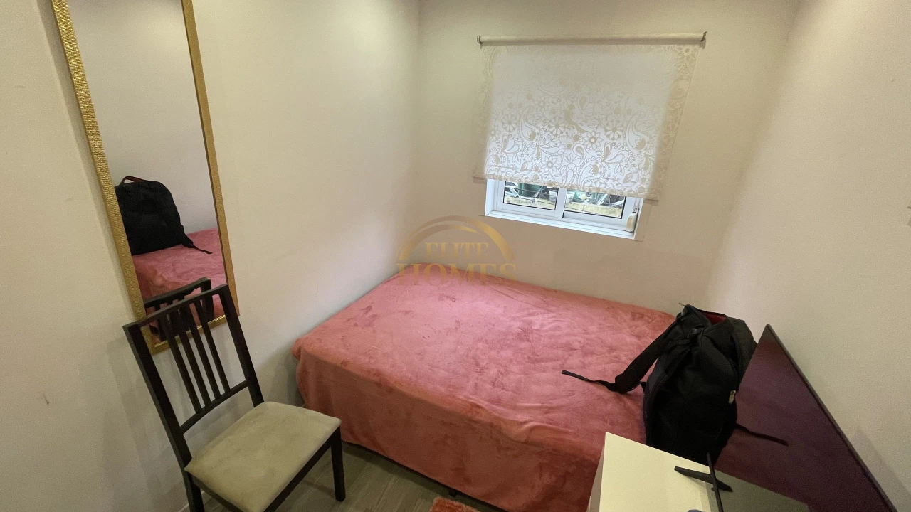 Apartamento T2 para Venda em Pontinha e Famões Foto 11