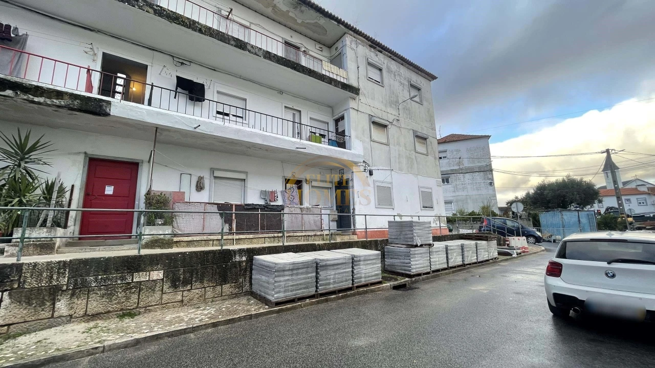 Apartamento T2 para Venda em Pontinha e Famões Foto 19