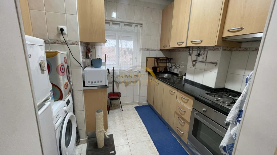 Apartamento T2 para Venda em Pontinha e Famões Foto 10