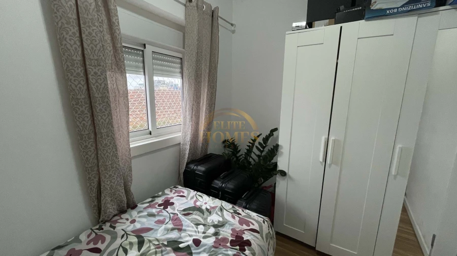 Apartamento T2 para Venda em Pontinha e Famões Foto 9