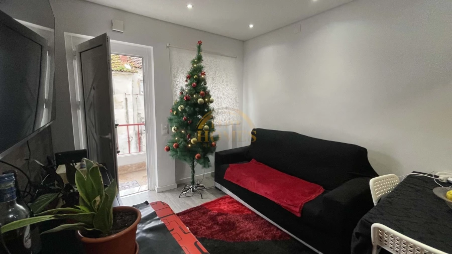 Apartamento T2 para Venda em Pontinha e Famões Foto 6