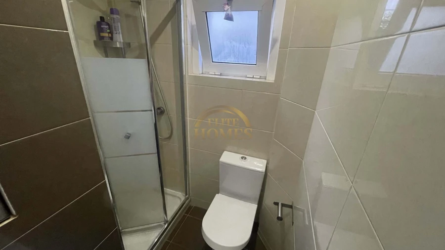 Apartamento T2 para Venda em Pontinha e Famões Foto 17