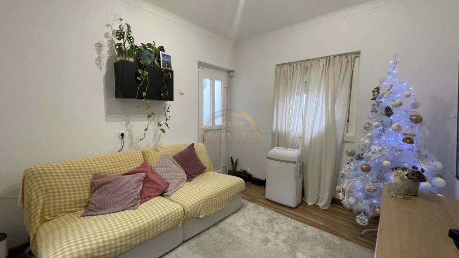 Apartamento T2 para Venda em Pontinha e Famões Foto 2