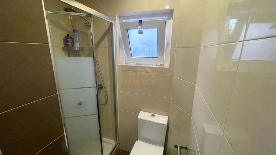 Apartamento T2 para Venda em Pontinha e Famões Foto 18