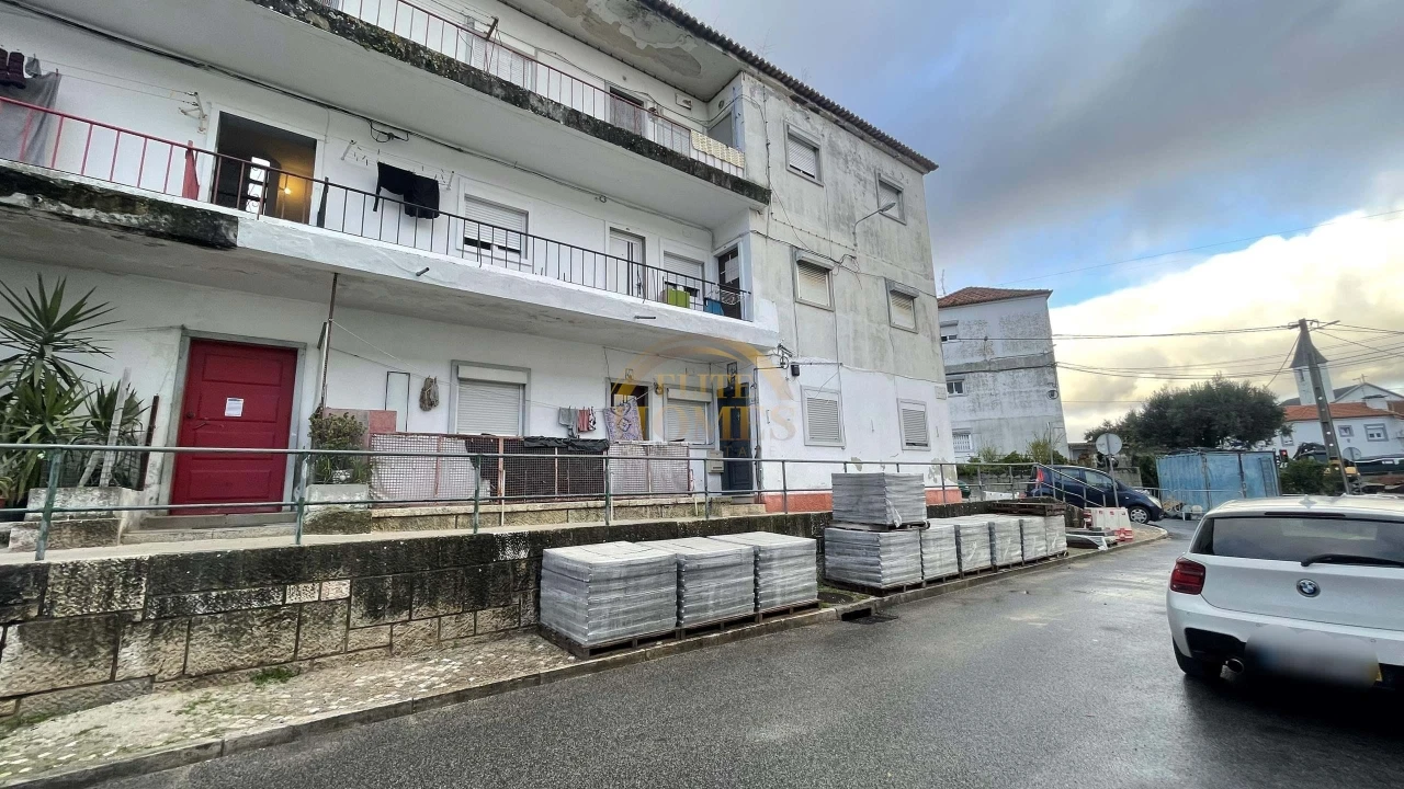 Apartamento T2 para Venda em Pontinha e Famões Foto 22