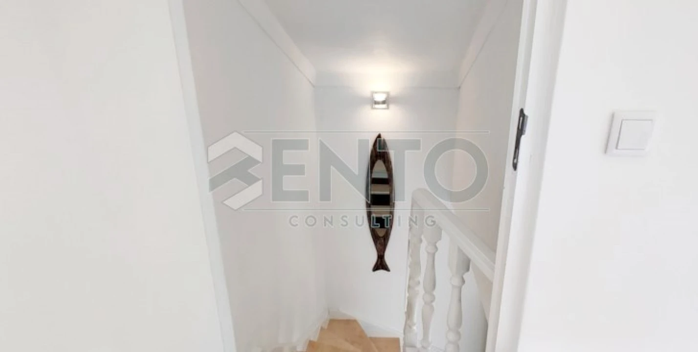 Moradia T3 para Venda em Nazare Foto 12