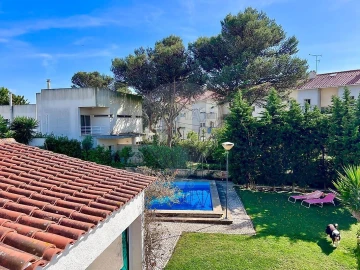 Moradia T5 para Venda em Cascais e Estoril