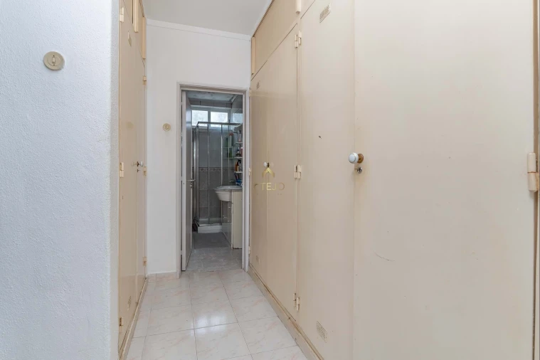 Apartamento T2 para Venda em Santa Iria de Azoia, São João da Talha e Bobadela Foto 15