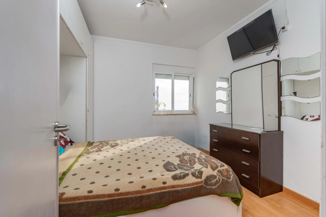 Apartamento T2 para Venda em Santa Iria de Azoia, São João da Talha e Bobadela Foto 12